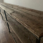 足場板を使ったラック天板の表情