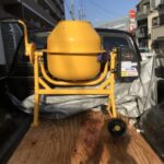 ウッドデッキ施工に使用するコンクリートミキサー