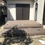 川西市の一戸建てに設置された人工木ウッドデッキの完成形