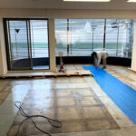 防音下地を組み上げている施工中の様子