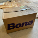 Bona社の床用接着剤R848Tの箱