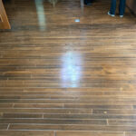 西宮市の住宅にて確認された無垢フローリング全体の状態