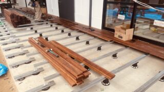 ノンビス工法デッキ材