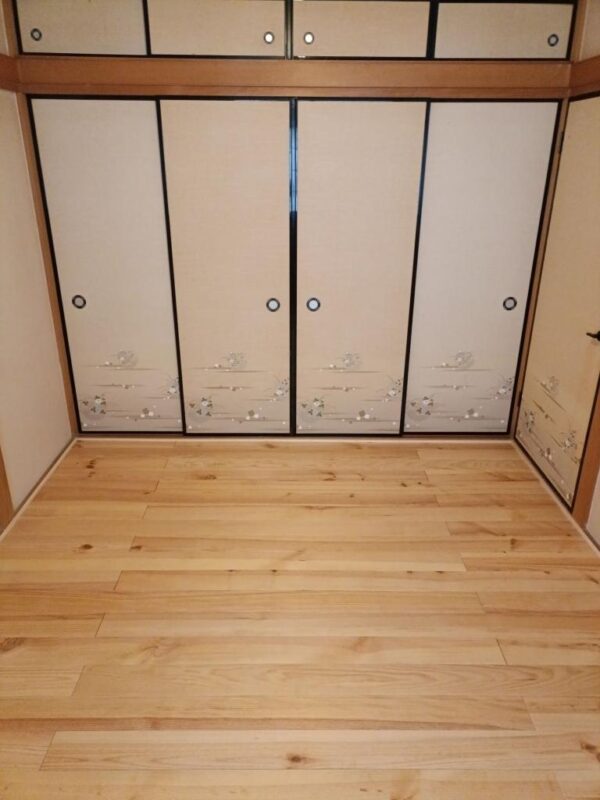 ボルドーパイン無垢フローリング施工事例 大阪府 全景